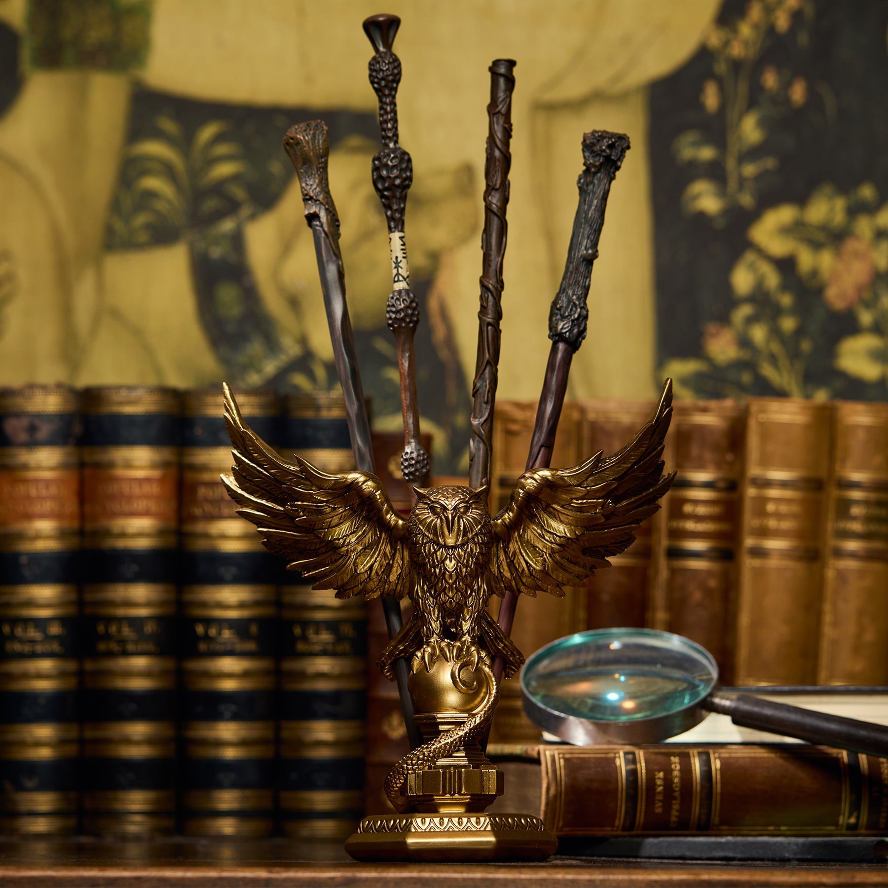 Dumbledore's Lectern Owl Wand Stand with four wand spaces
