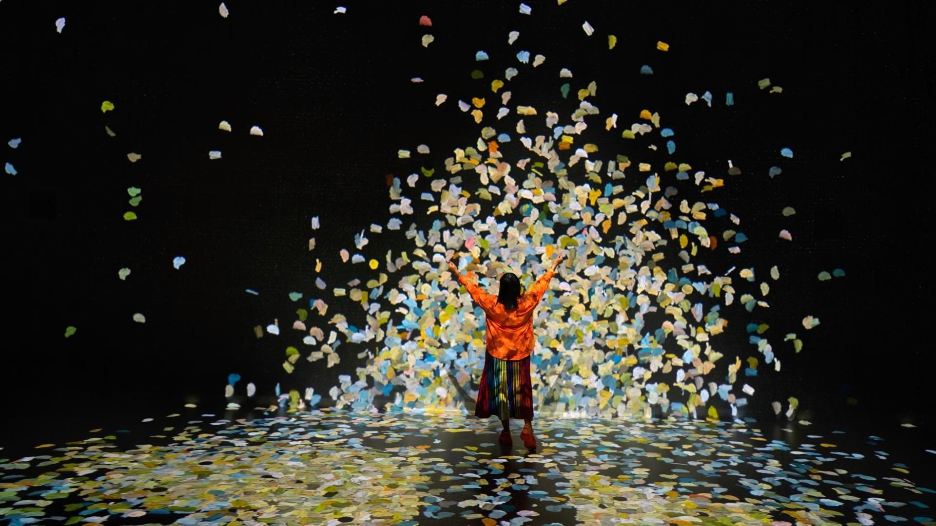 Colourful immersive artwork projection in Frameless Colour In Motion gallery
