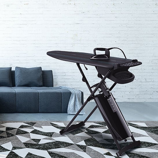 Laurastar All-in-One-Bügelsystem mit Bügeltisch