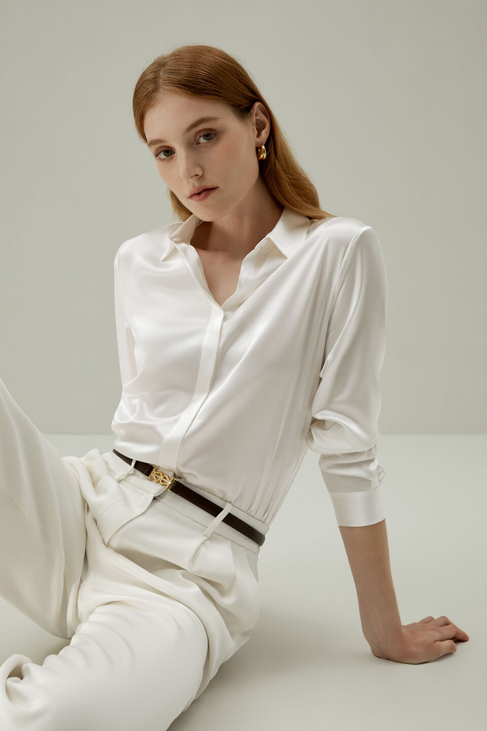 Camicia in seta con abbottonatura nascosta Lilysilk