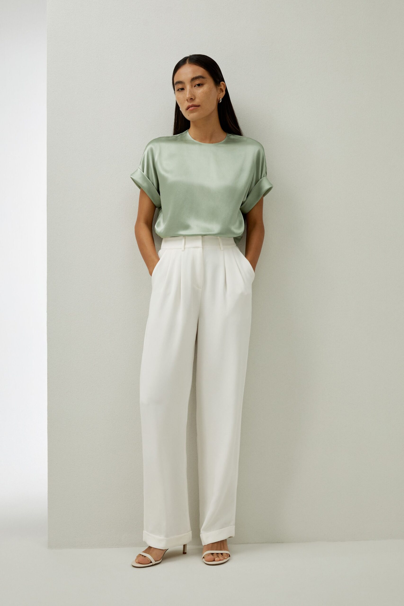 Modernes Oversize Seidentop