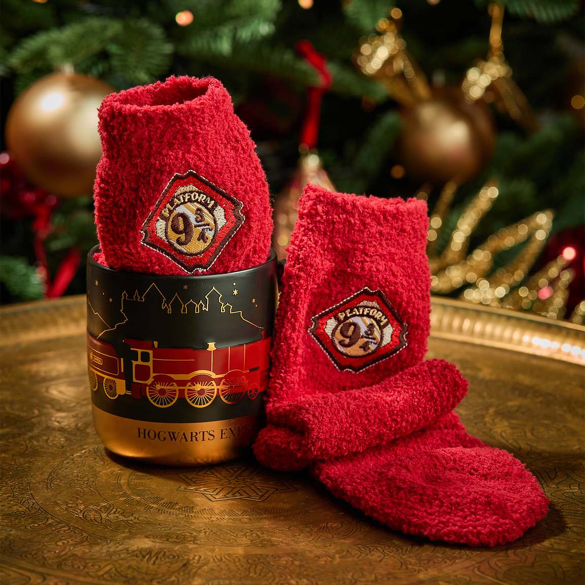 Hogwarts Express mug and socks gift set