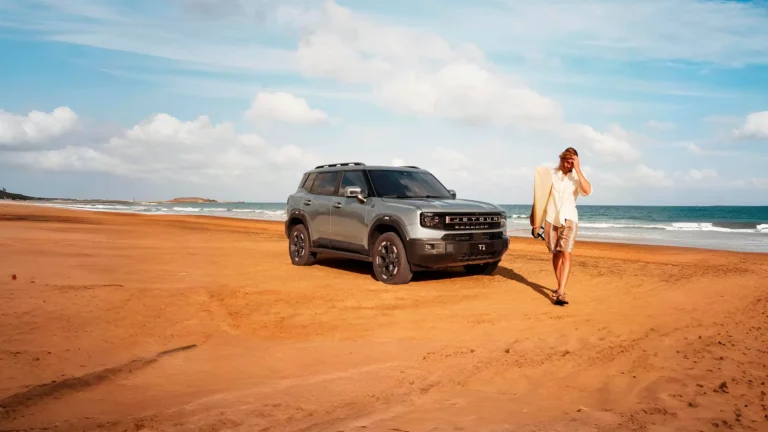 SUV Jetour T1 vista de tres cuartos