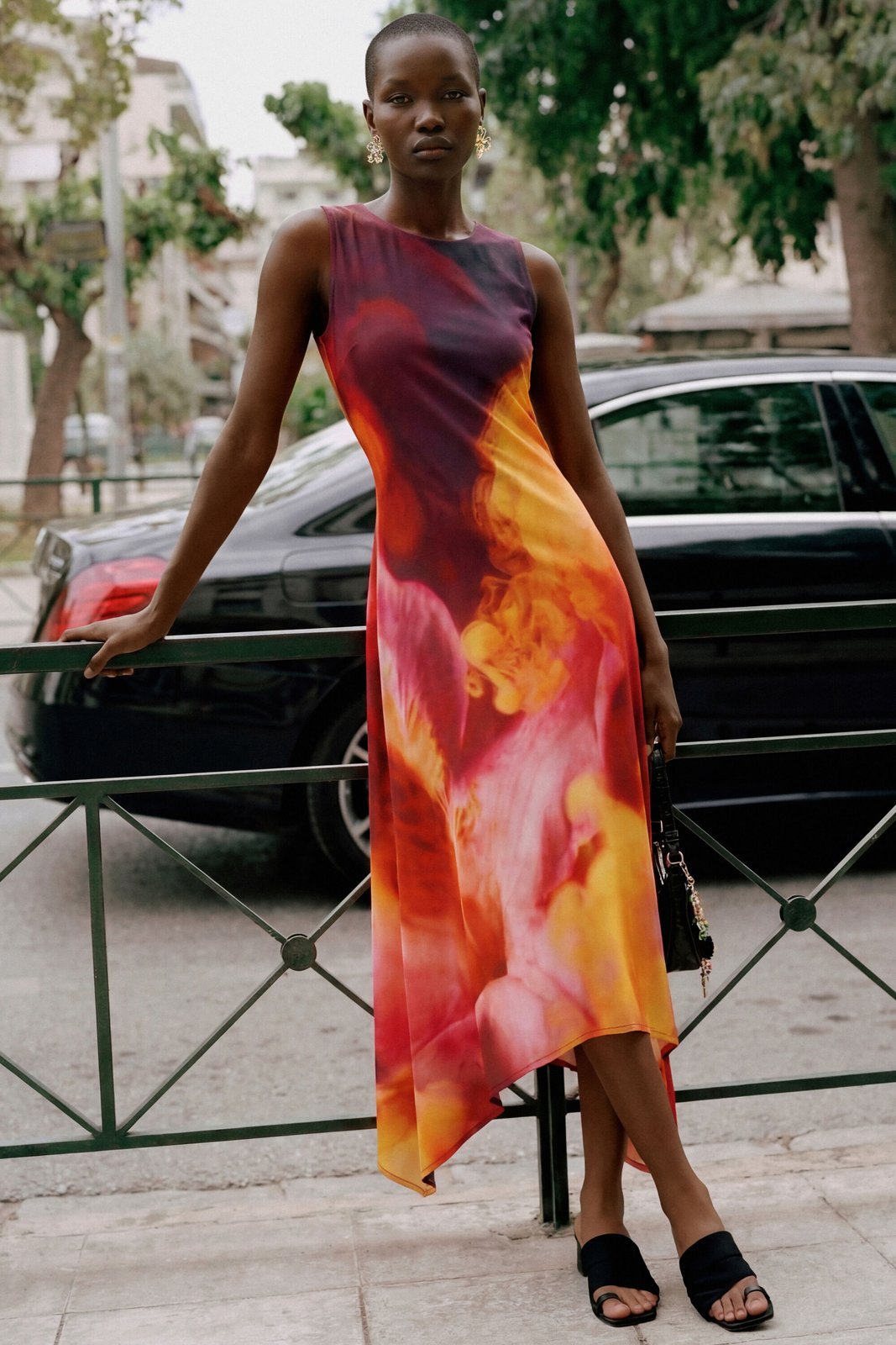 Robe asymétrique sans manches Desigual