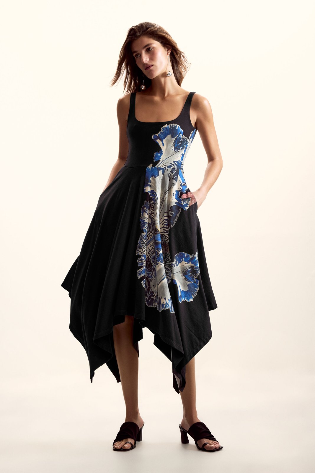 Robe dessinée par Christian Lacroix pour Desigual