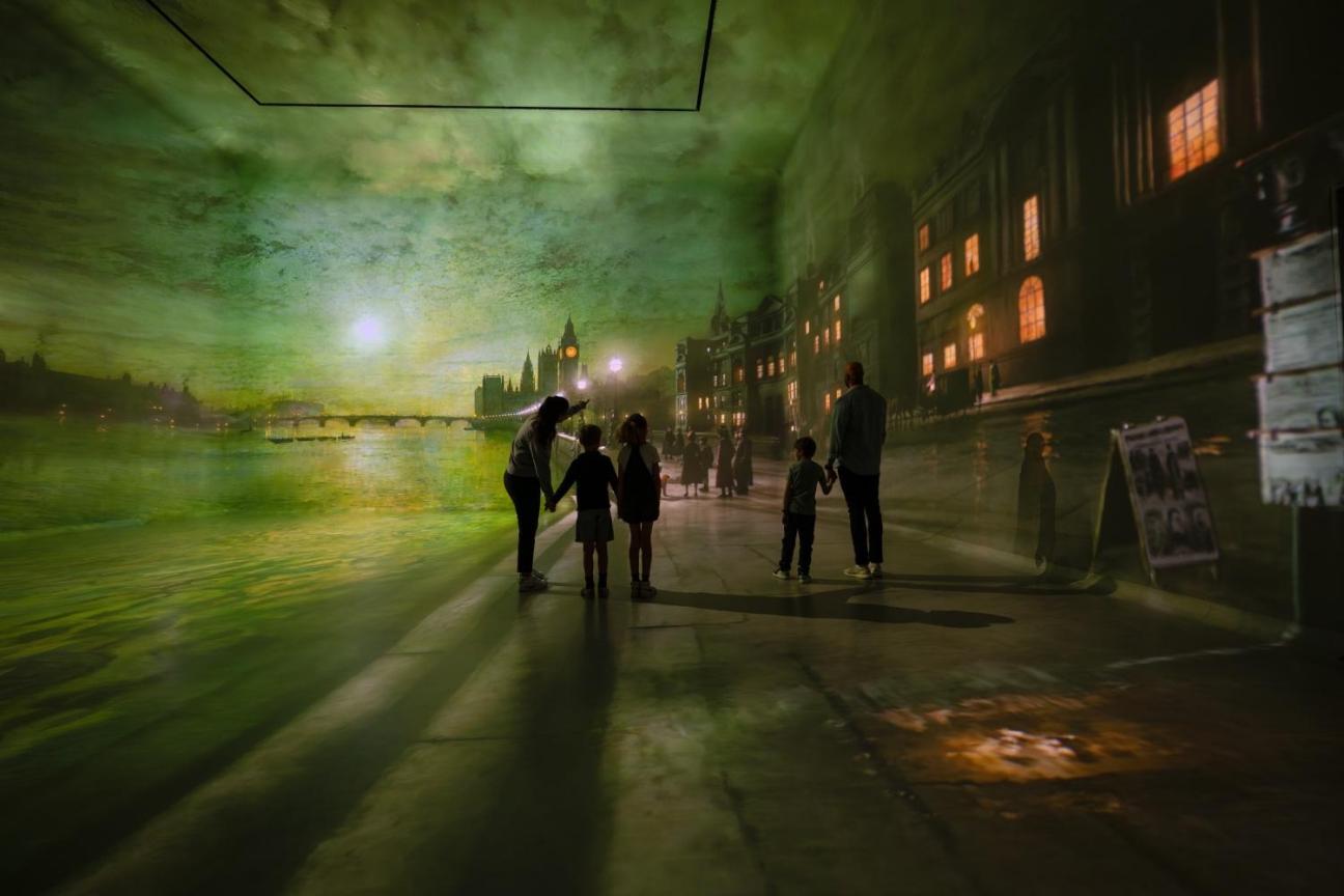 Projected Thames cityscape gallery