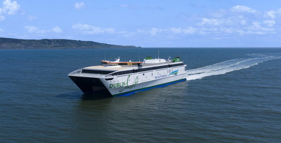 Irish Ferries Dublin Swift fast ferry at sea