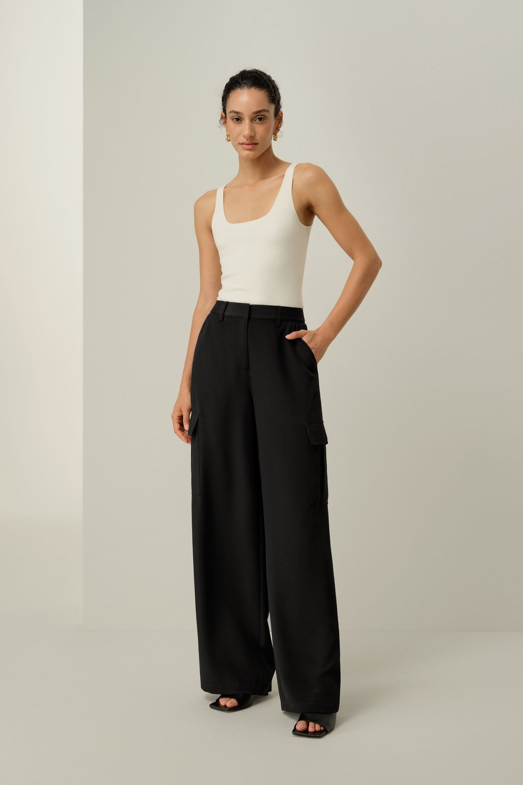 Silk Crepe Cargo Pants von Lilysilk
