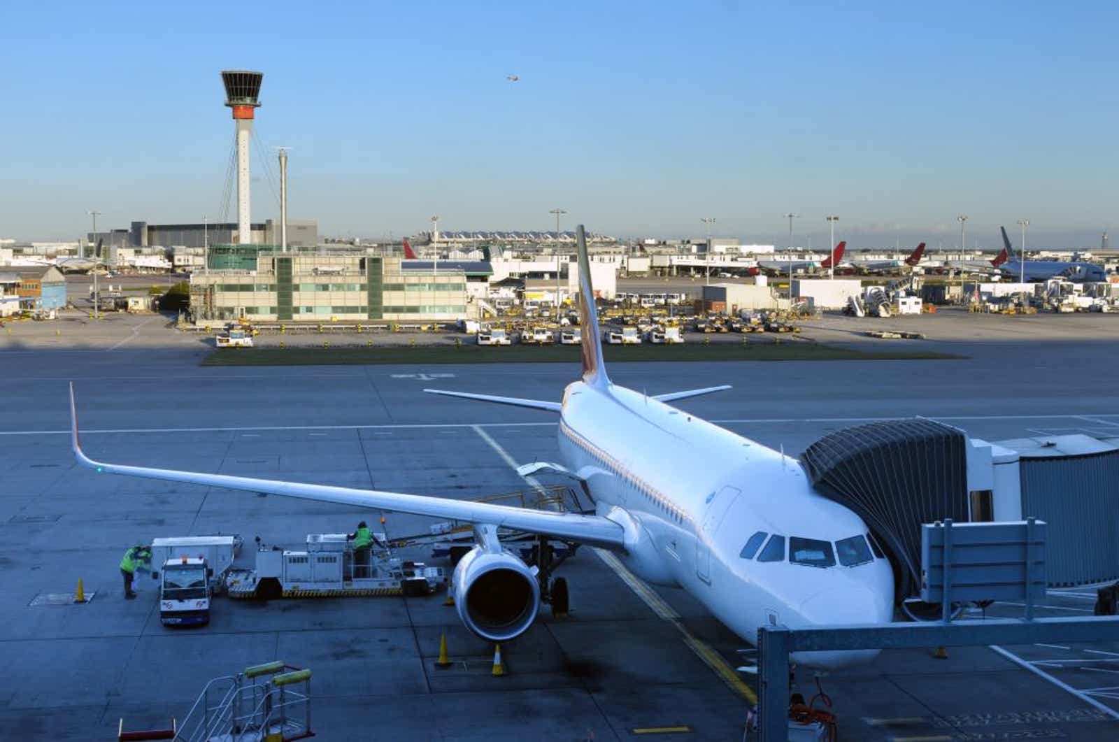 Flughafenszene am Heathrow Airport für Parkvia