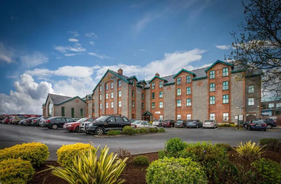 Hotel exterior among Irish greenery