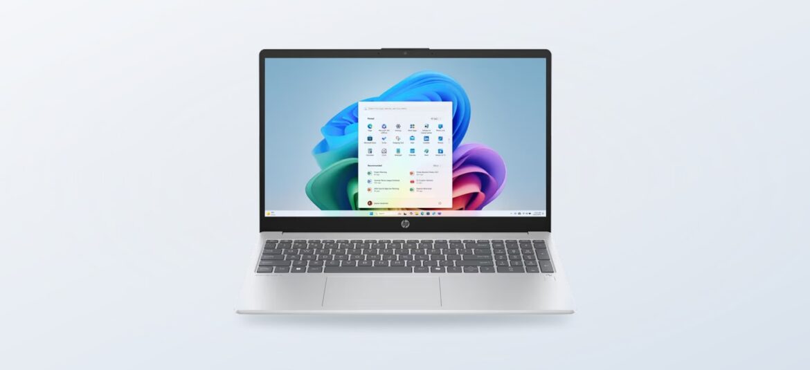 HP OmniBook 3 15-inch laptop shown open