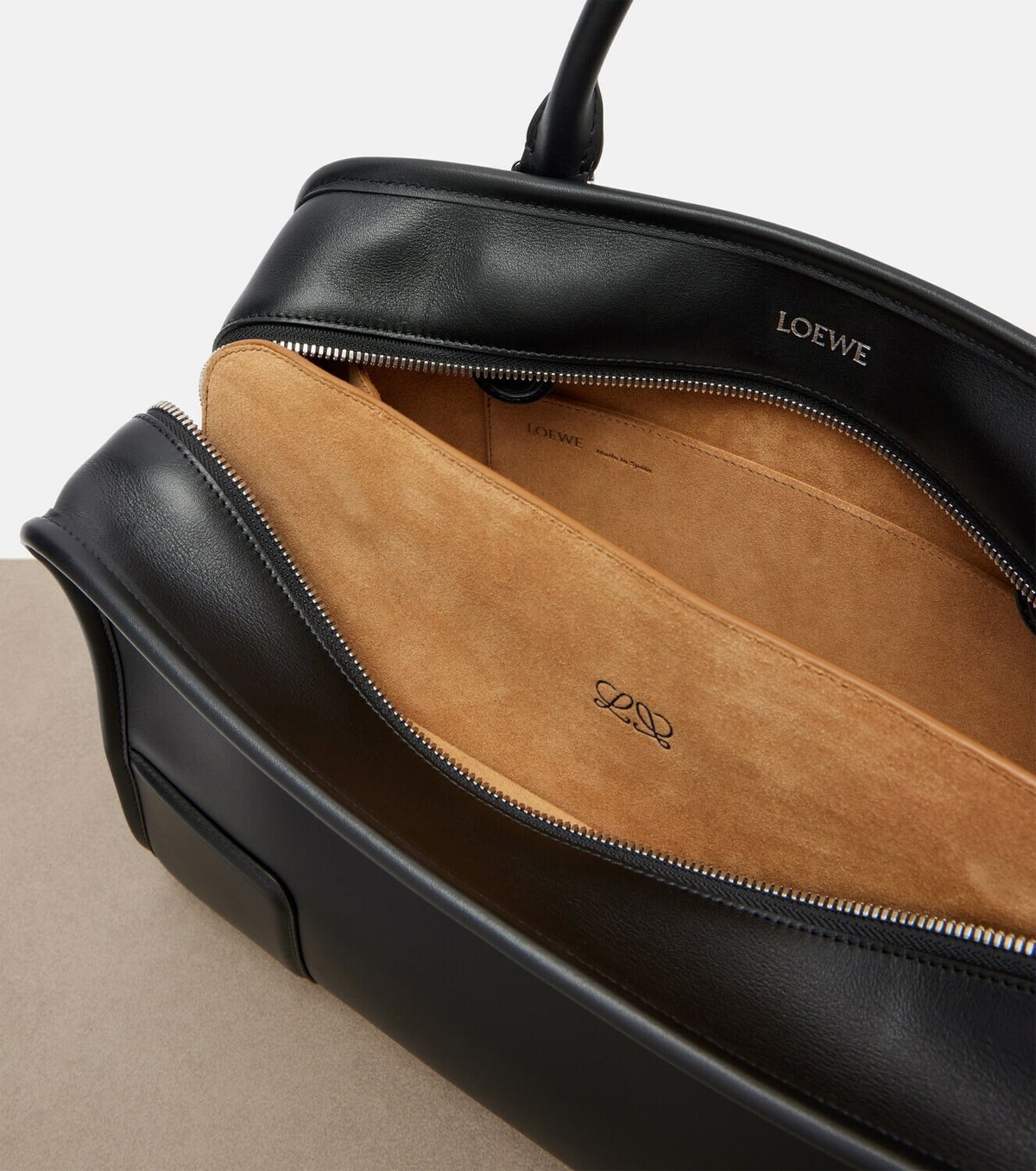 Loewe Amazona 180 black leather bag with suede lining
